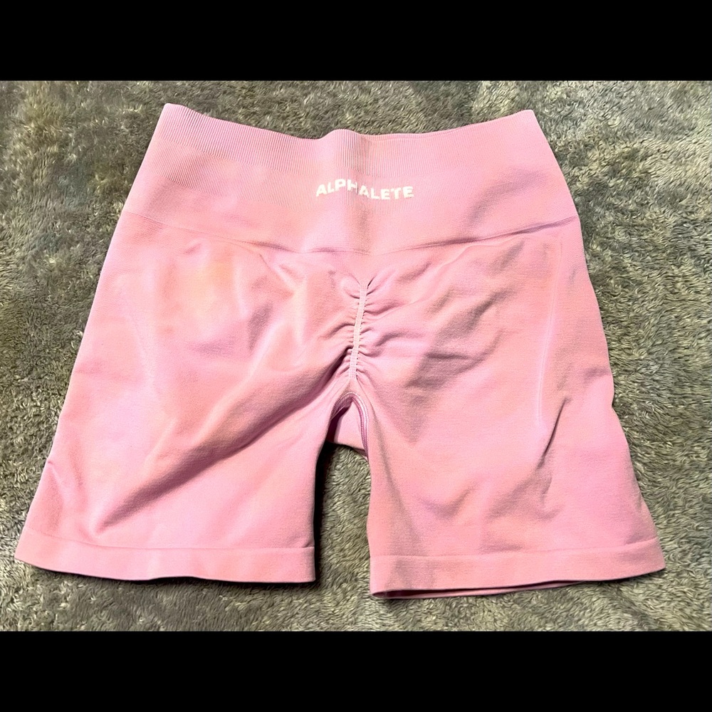 Alphalete amplify Shorts